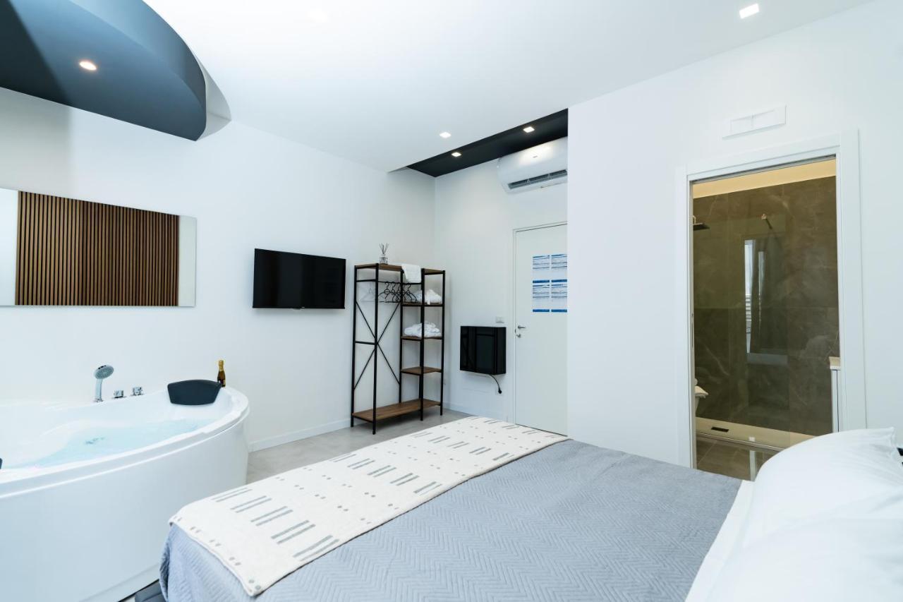 Pane E Pomodoro Bed & Breakfast บารี ภายนอก รูปภาพ