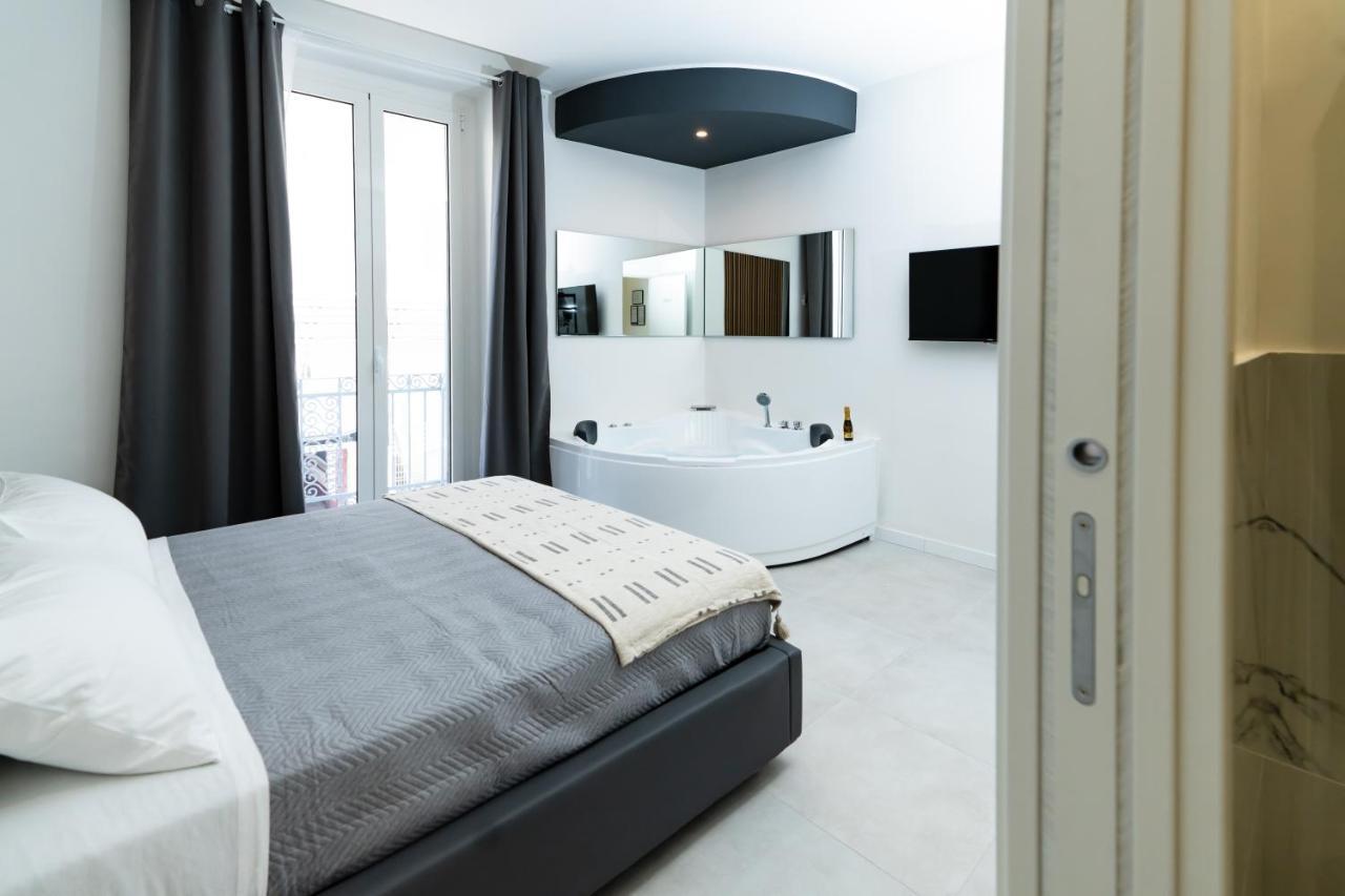 Pane E Pomodoro Bed & Breakfast บารี ภายนอก รูปภาพ