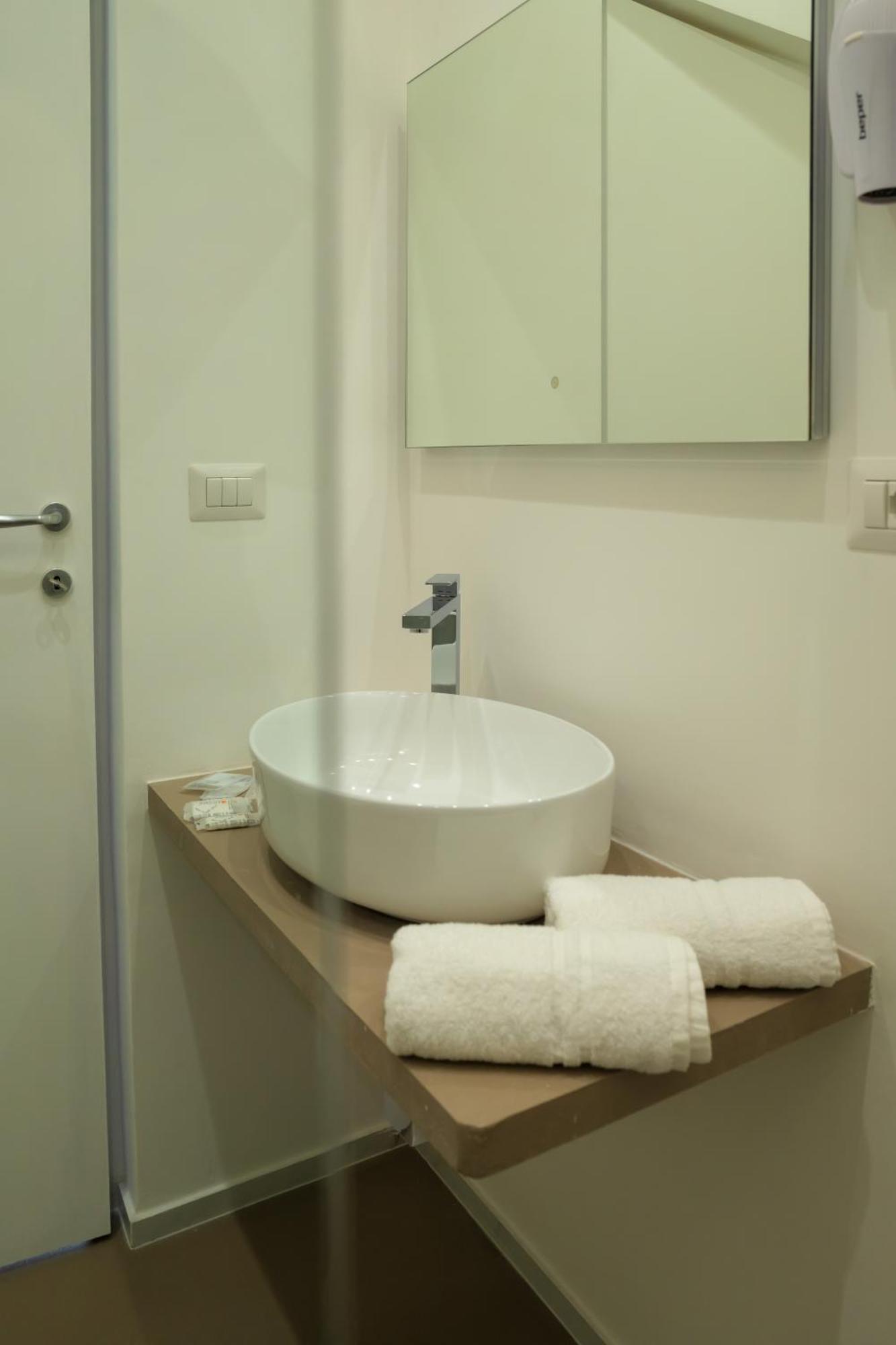 Pane E Pomodoro Bed & Breakfast บารี ภายนอก รูปภาพ